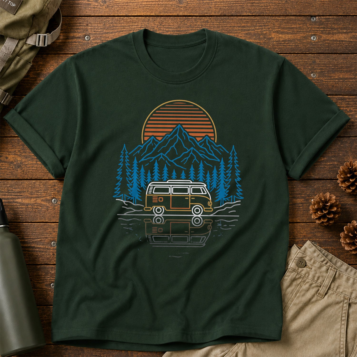 RV Car Retro 80s T-Shirt