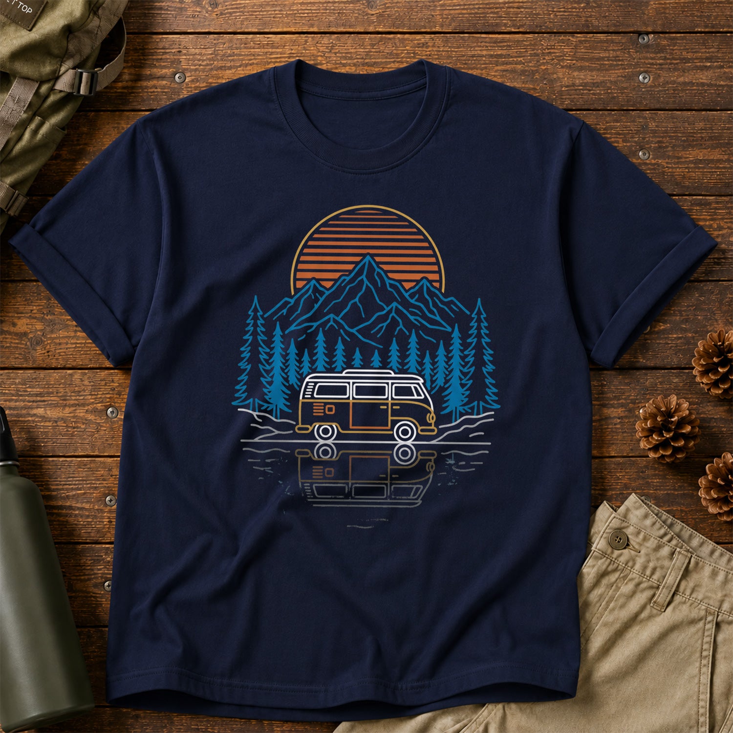 RV Car Retro 80s T-Shirt